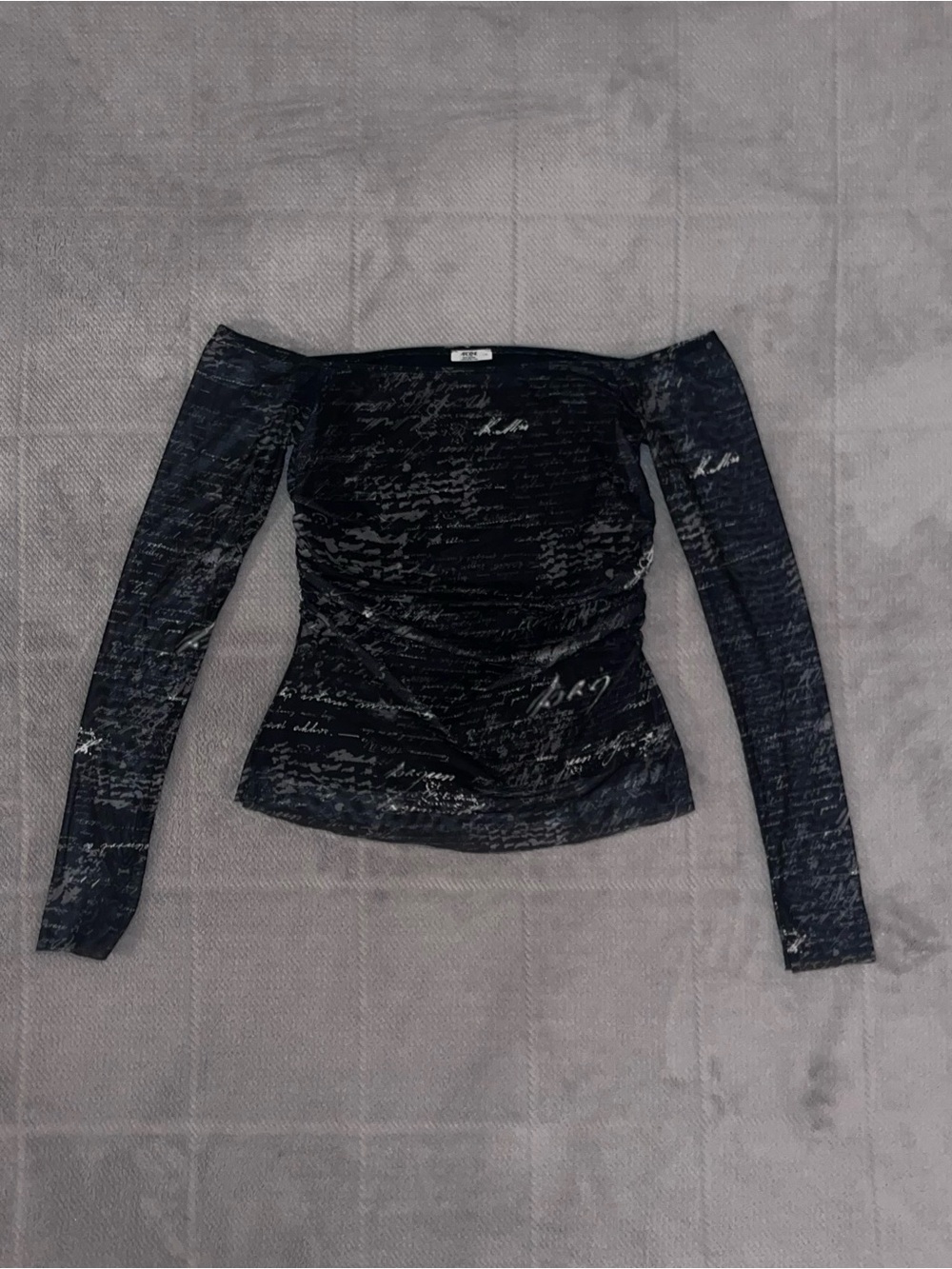 Off-Shoulder Long Sleeve Script-Print Top - Black